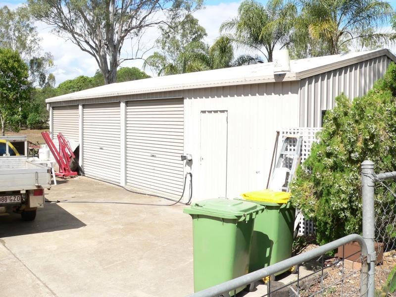 15 Brushbox Place, Walloon QLD 4306