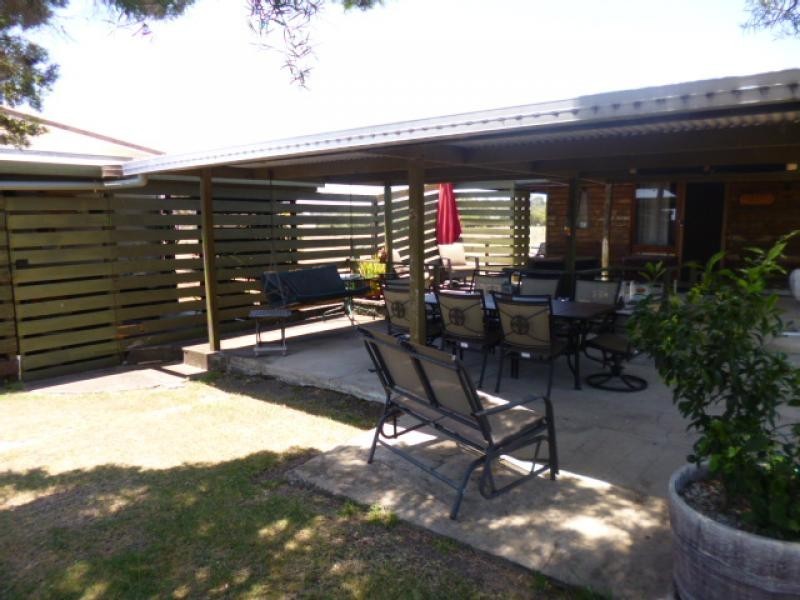 137-141 Caledonian Road, Walloon QLD 4306