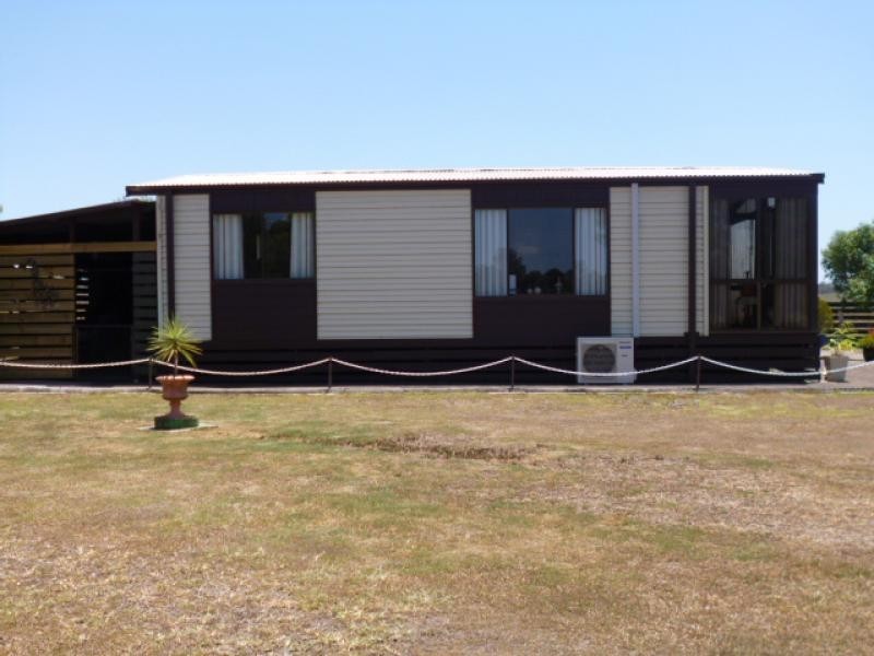 137-141 Caledonian Road, Walloon QLD 4306