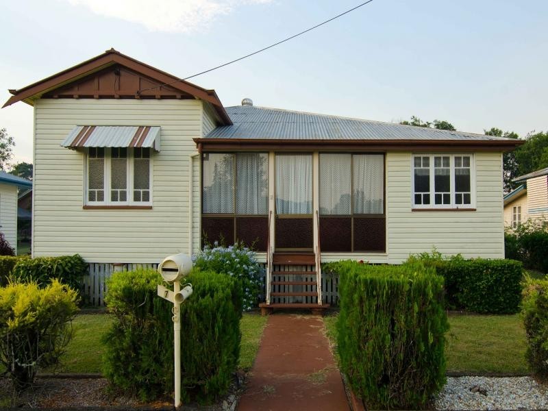 7 Skinner Street, Rosewood QLD 4340