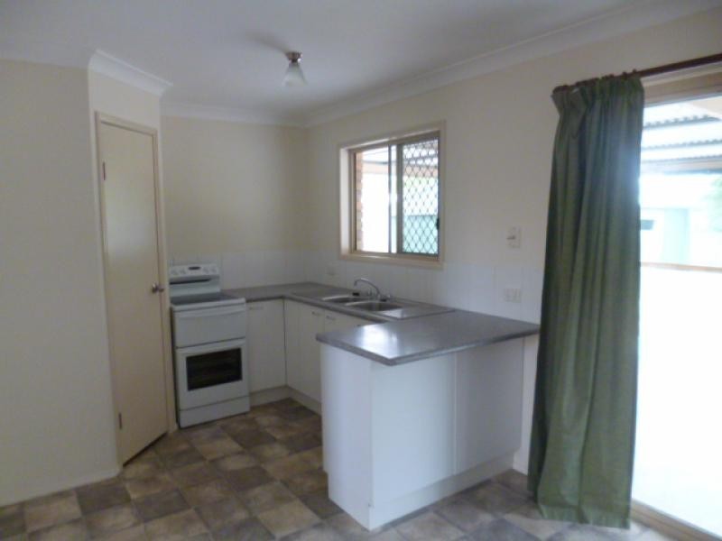 42 Dellvene Crescent, Rosewood QLD 4340