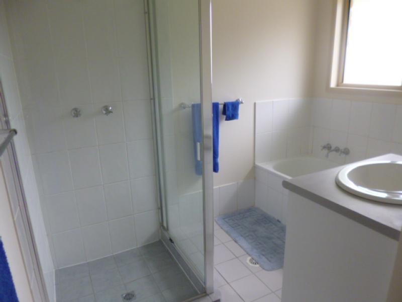 42 Dellvene Crescent, Rosewood QLD 4340