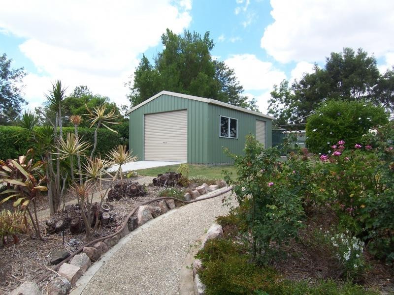 29 Flame Tree Court, Walloon QLD 4306