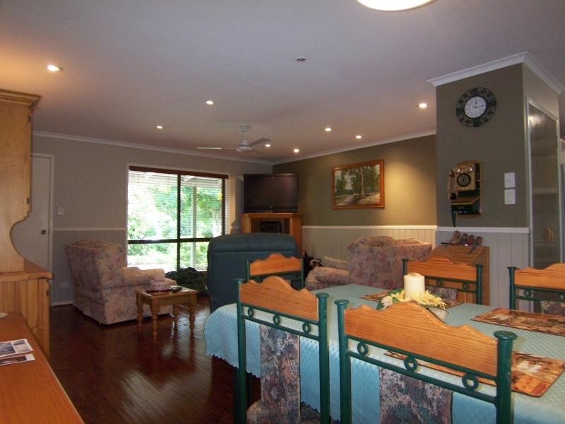 29 Flame Tree Court, Walloon QLD 4306