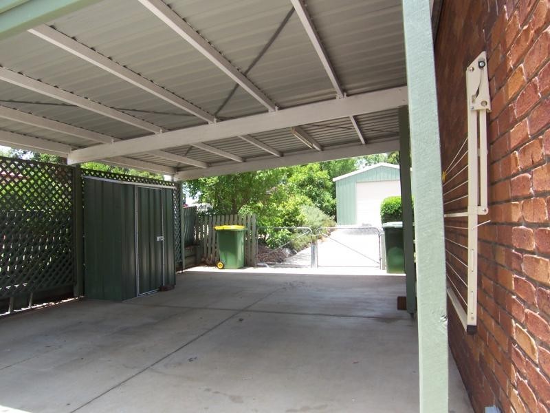 29 Flame Tree Court, Walloon QLD 4306