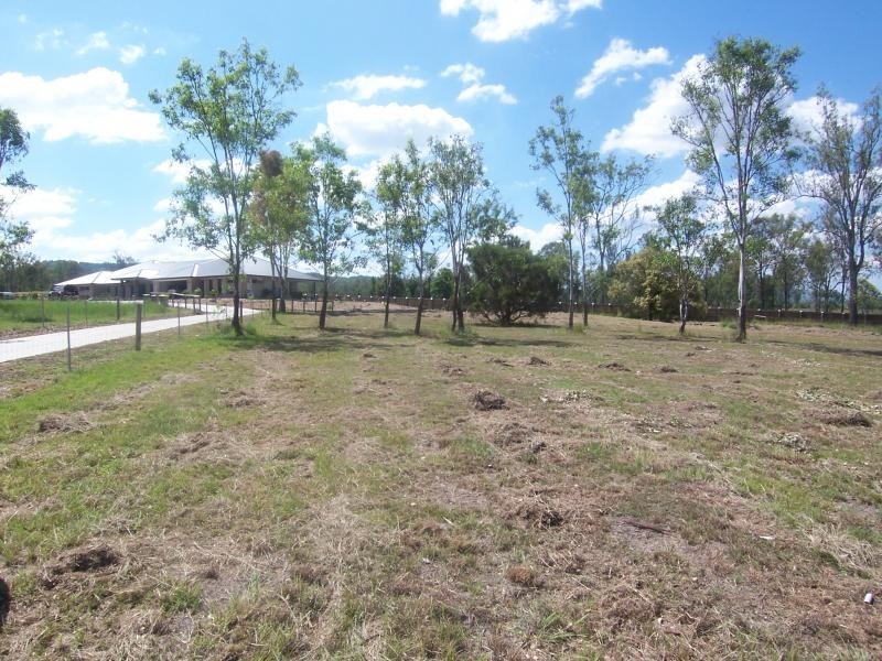 15 R Faulkners Road, Thagoona QLD 4306