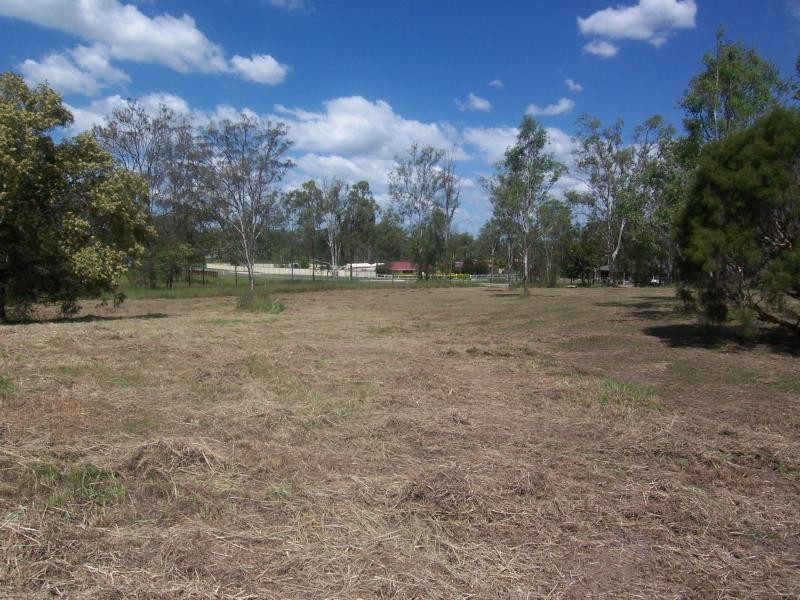 15 R Faulkners Road, Thagoona QLD 4306