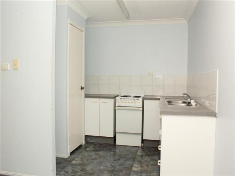 2/35 Bernadette Crs, Rosewood QLD 4340