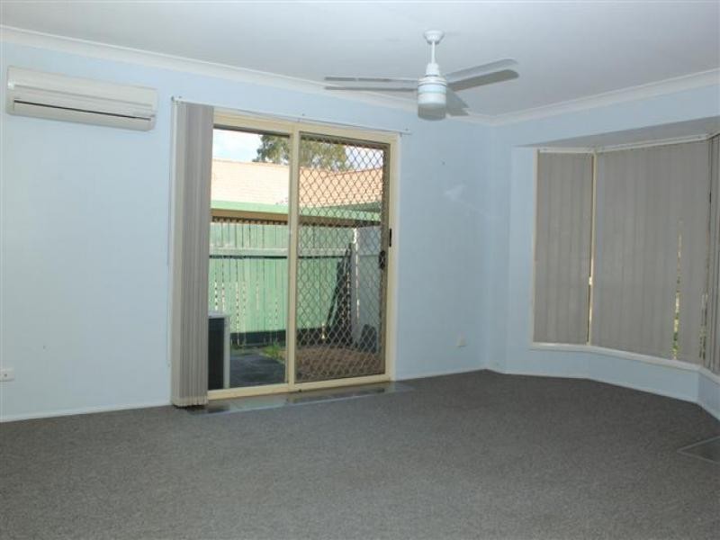 2/35 Bernadette Crs, Rosewood QLD 4340