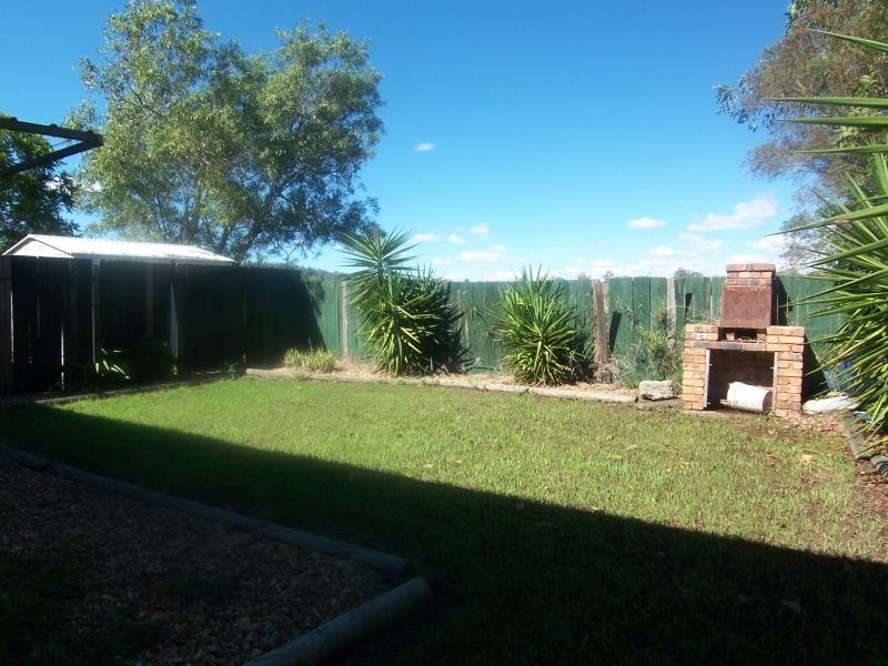 2/35 Bernadette Crs, Rosewood QLD 4340