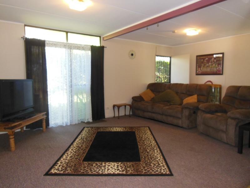 25 Hewlett Rd, Lower Mount Walker QLD 4340