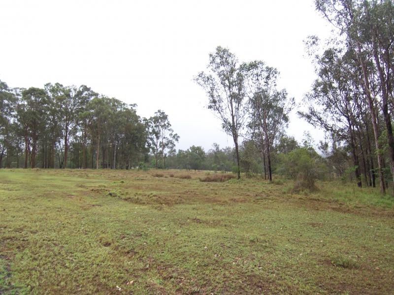 264 Henderson Road, Calvert QLD 4340