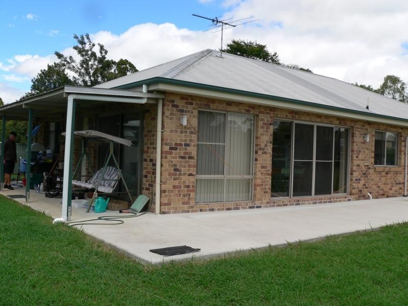 9-11 Carara Ave, Thagoona QLD 4306