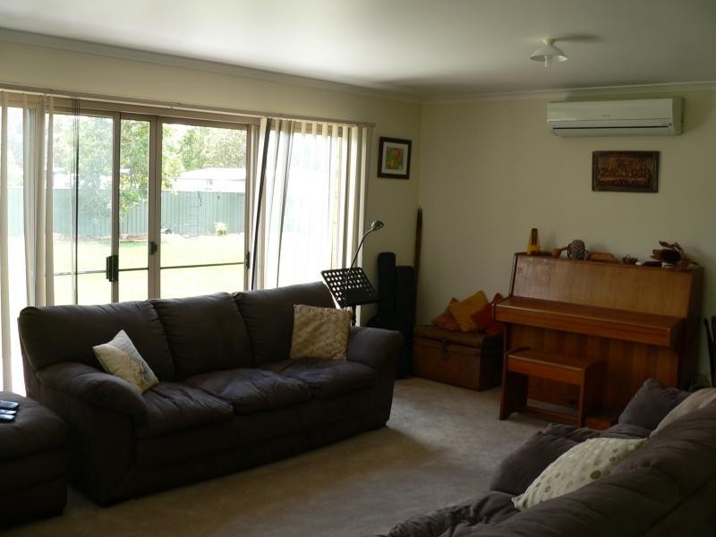 9-11 Carara Ave, Thagoona QLD 4306