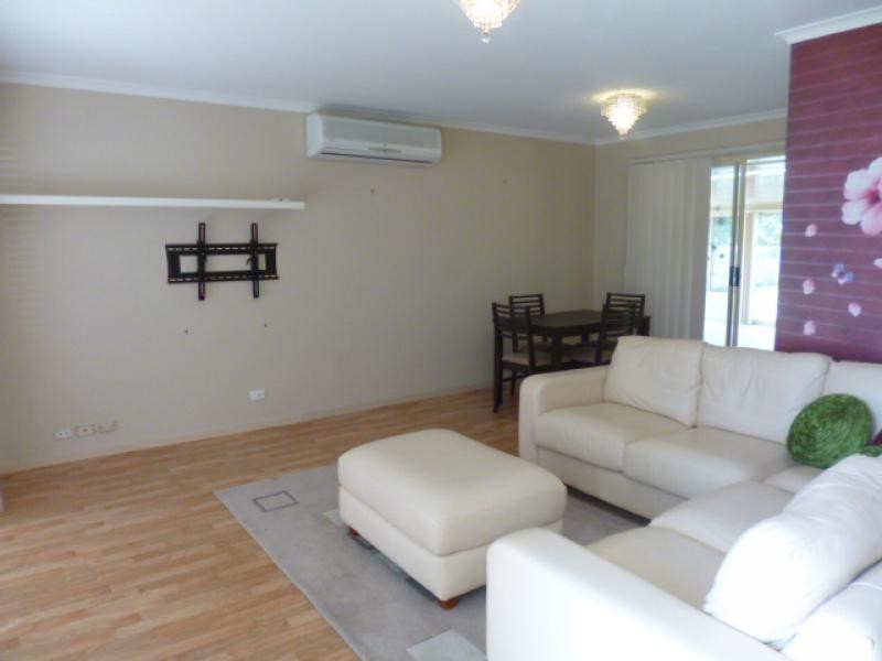 27 Bernadette Crescent, Rosewood QLD 4340