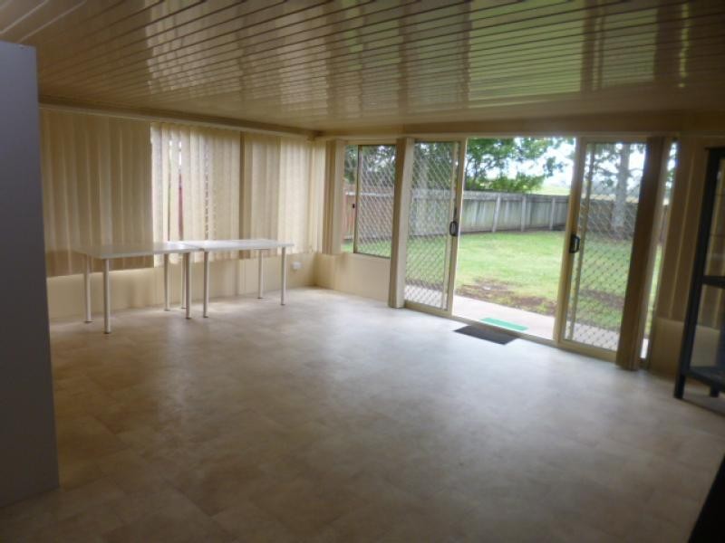 27 Bernadette Crescent, Rosewood QLD 4340