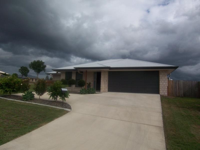 2/2 Claydon Place, Rosewood QLD 4340