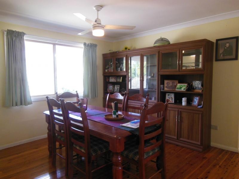 5 Macadamia Ct, Walloon QLD 4306