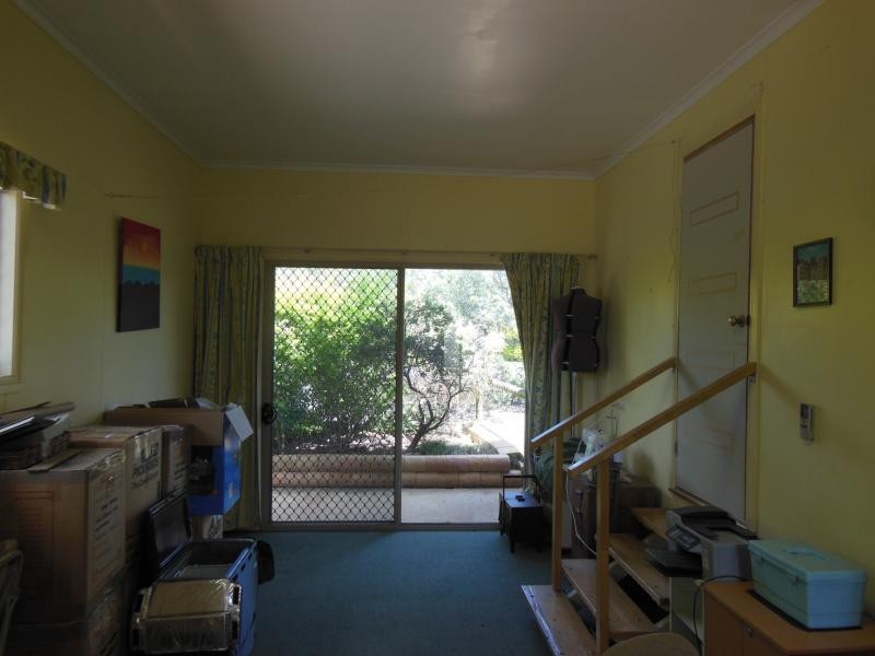 5 Macadamia Ct, Walloon QLD 4306