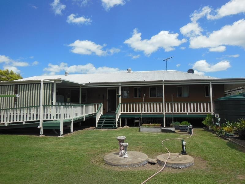 5 Macadamia Ct, Walloon QLD 4306