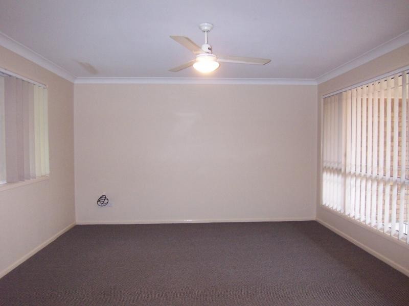 11 Bernadette Cr, Rosewood QLD 4340