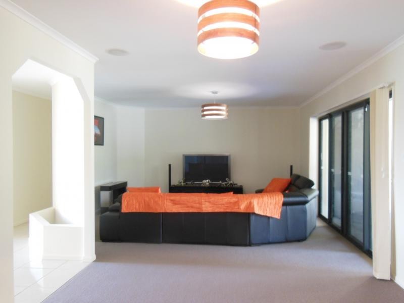 25 Illawong Way, Karana Downs QLD 4306