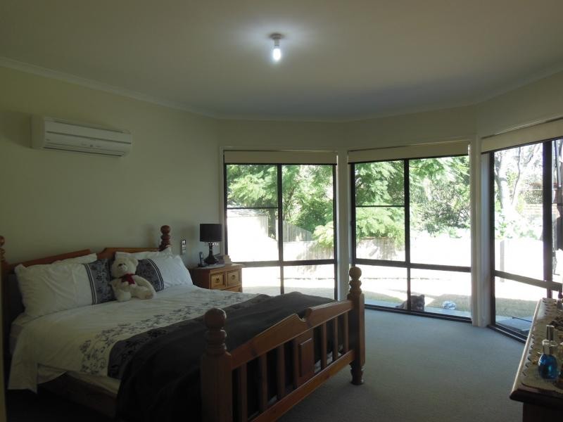 25 Illawong Way, Karana Downs QLD 4306