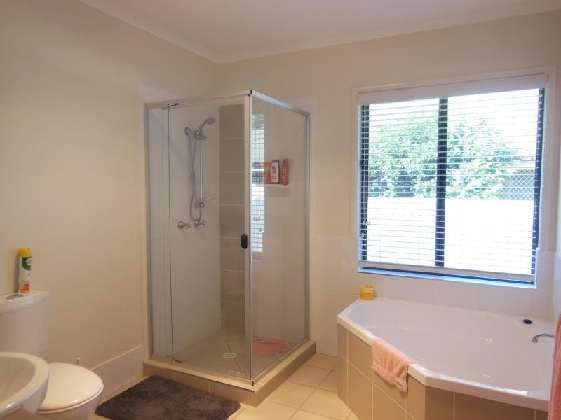 25 Illawong Way, Karana Downs QLD 4306