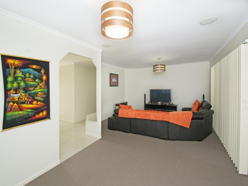 25 Illawong Way, Karana Downs QLD 4306
