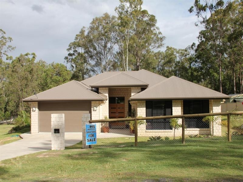 11 Endeavour Street, Barellan Point QLD 4306