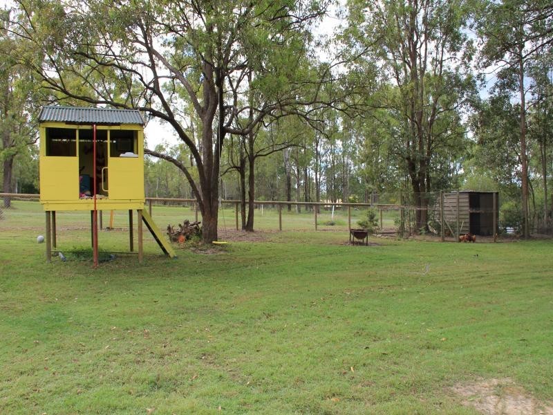 11 Endeavour Street, Barellan Point QLD 4306