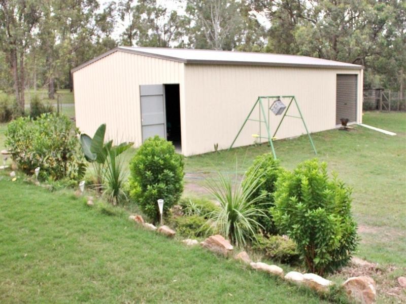 11 Endeavour Street, Barellan Point QLD 4306