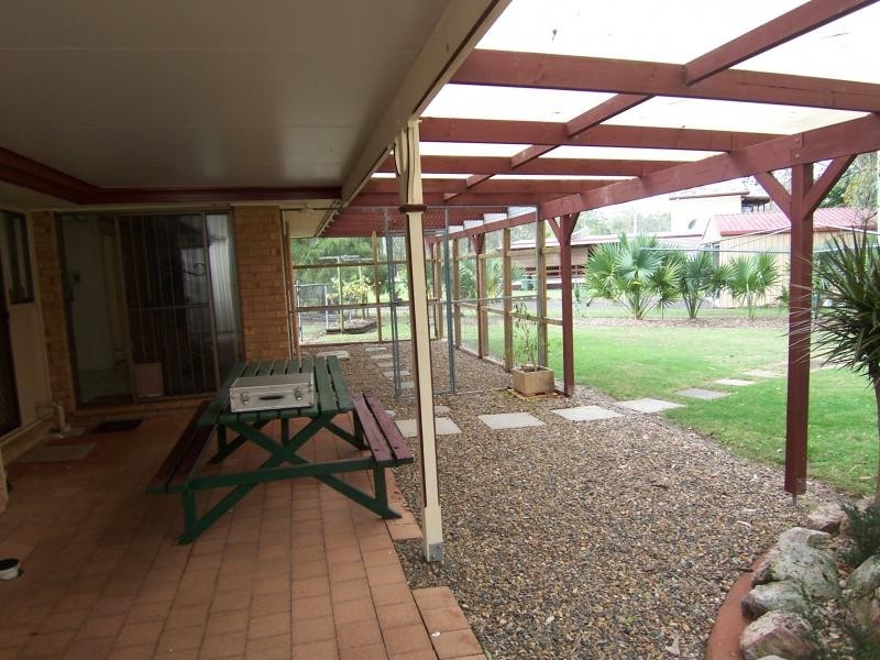 15 Kipara Road, Thagoona QLD 4306