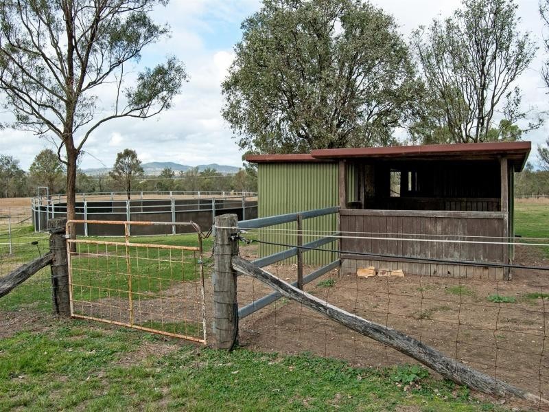 292 Kuss Rd, Lower Mount Walker QLD 4340