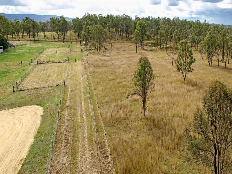 292 Kuss Rd, Lower Mount Walker QLD 4340