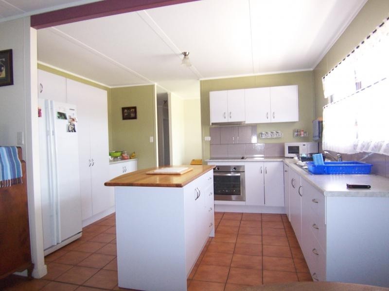 25 Hewlett Rd, Lower Mount Walker QLD 4340