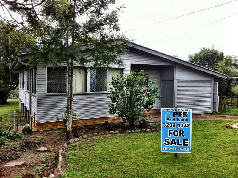 5 Irvine St, East Ipswich QLD 4305