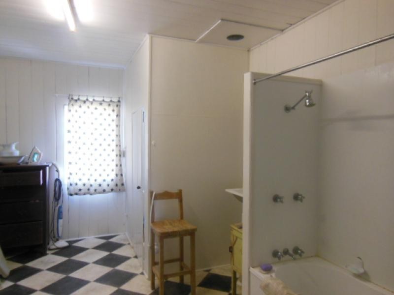 Calvert QLD 4340
