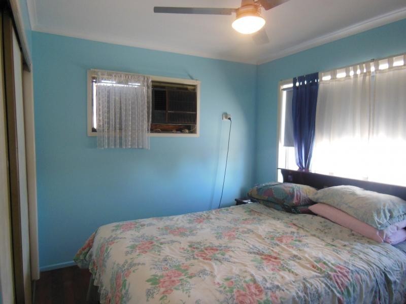 16 Powells Rd, Yamanto QLD 4305