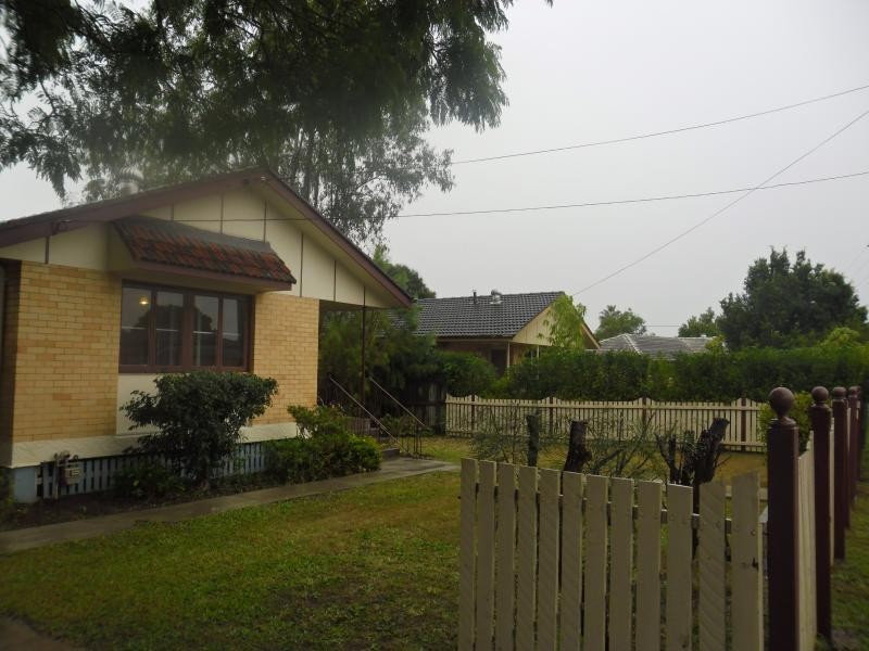 55 Toongarra Rd, Leichhardt QLD 4305