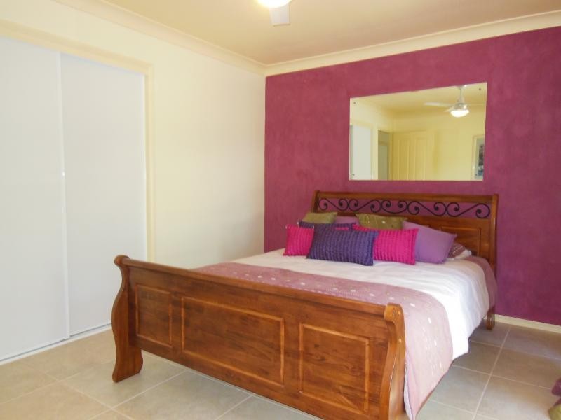 40 Farrell Dr, Walloon QLD 4306