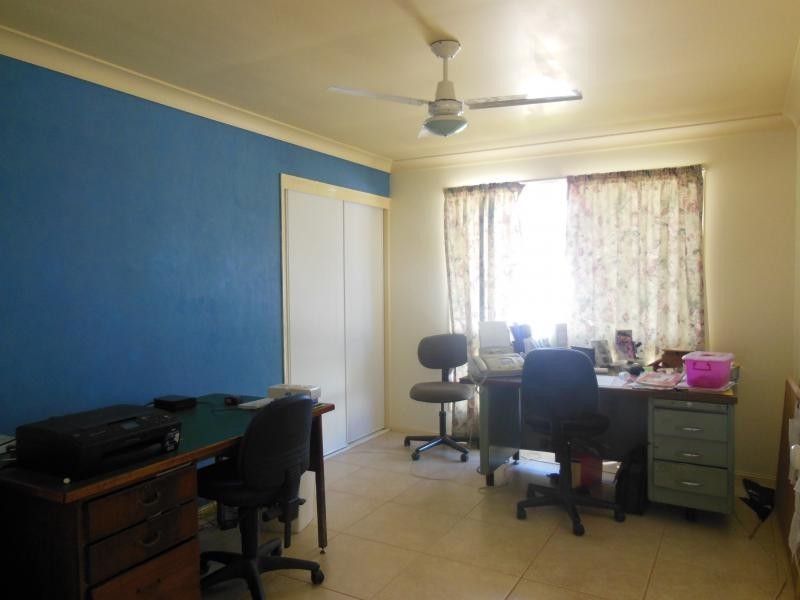 40 Farrell Dr, Walloon QLD 4306