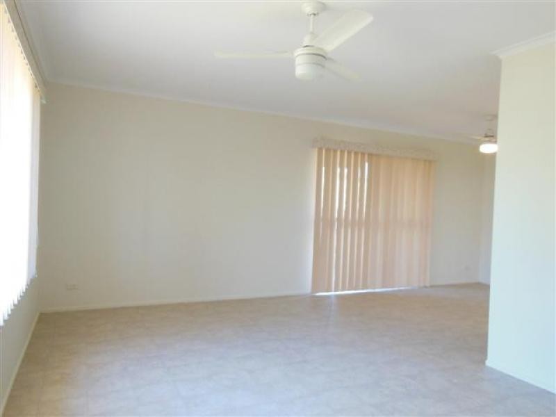 27 McNeills Rd, Peak Crossing QLD 4306