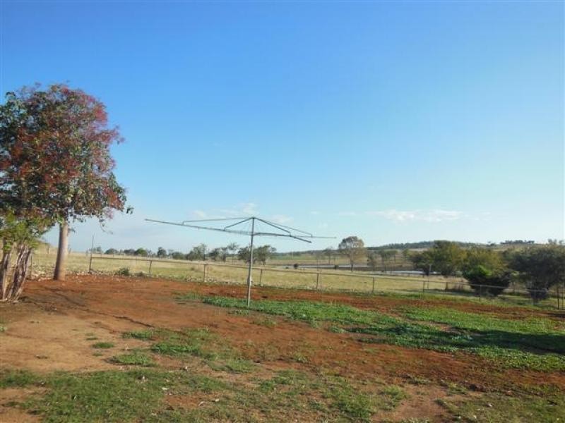 27 McNeills Rd, Peak Crossing QLD 4306