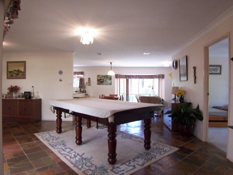 23 Sycamore Street, Walloon QLD 4306