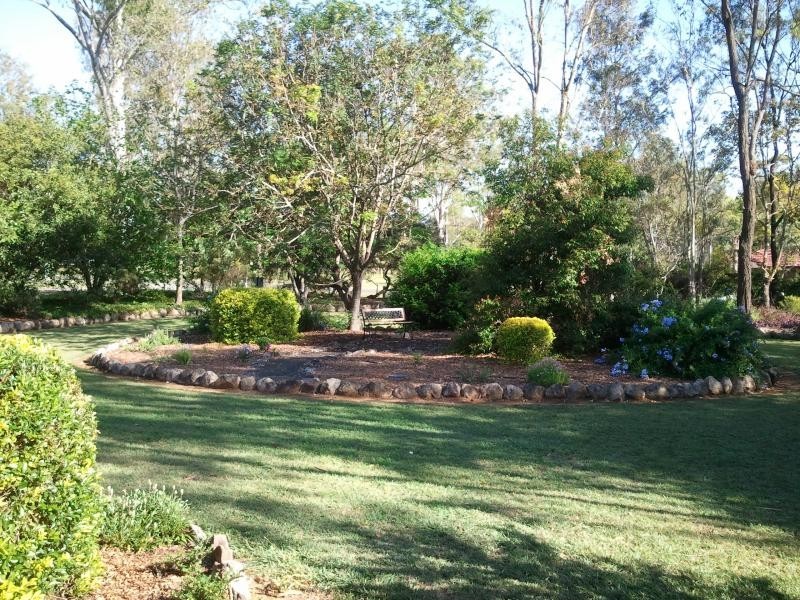 23 Sycamore Street, Walloon QLD 4306
