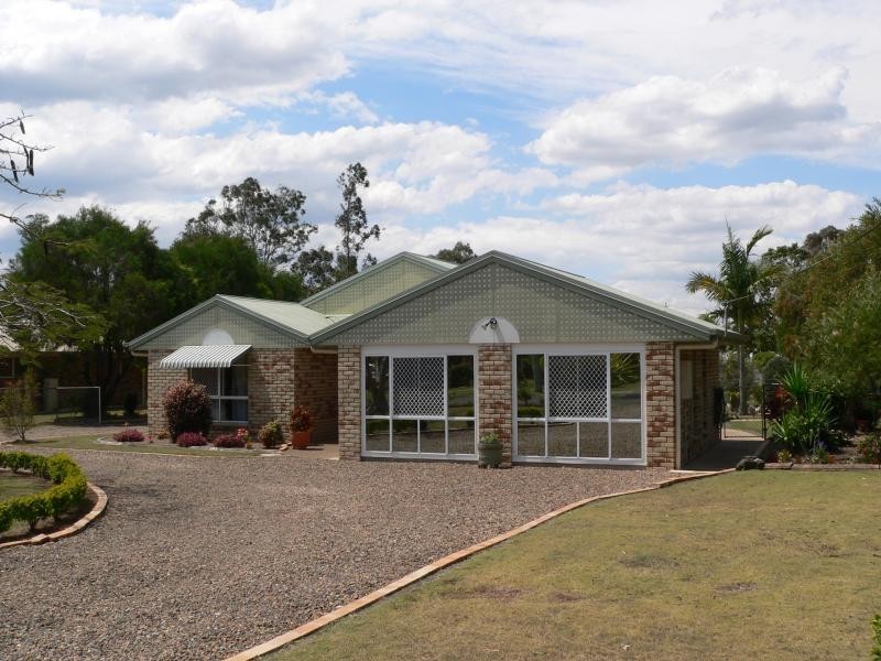 45 Flame Tree Court, Walloon QLD 4306
