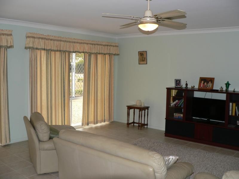 45 Flame Tree Court, Walloon QLD 4306