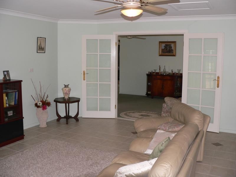 45 Flame Tree Court, Walloon QLD 4306