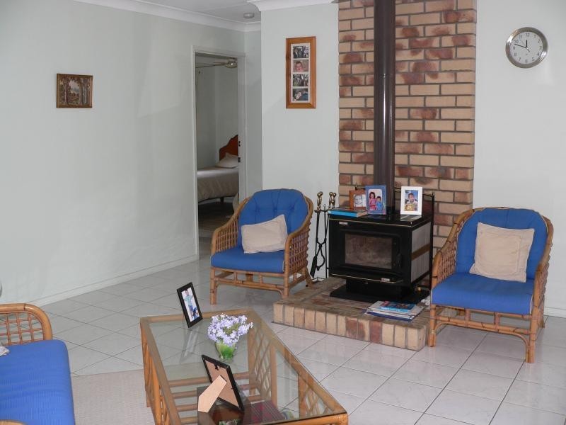 45 Flame Tree Court, Walloon QLD 4306